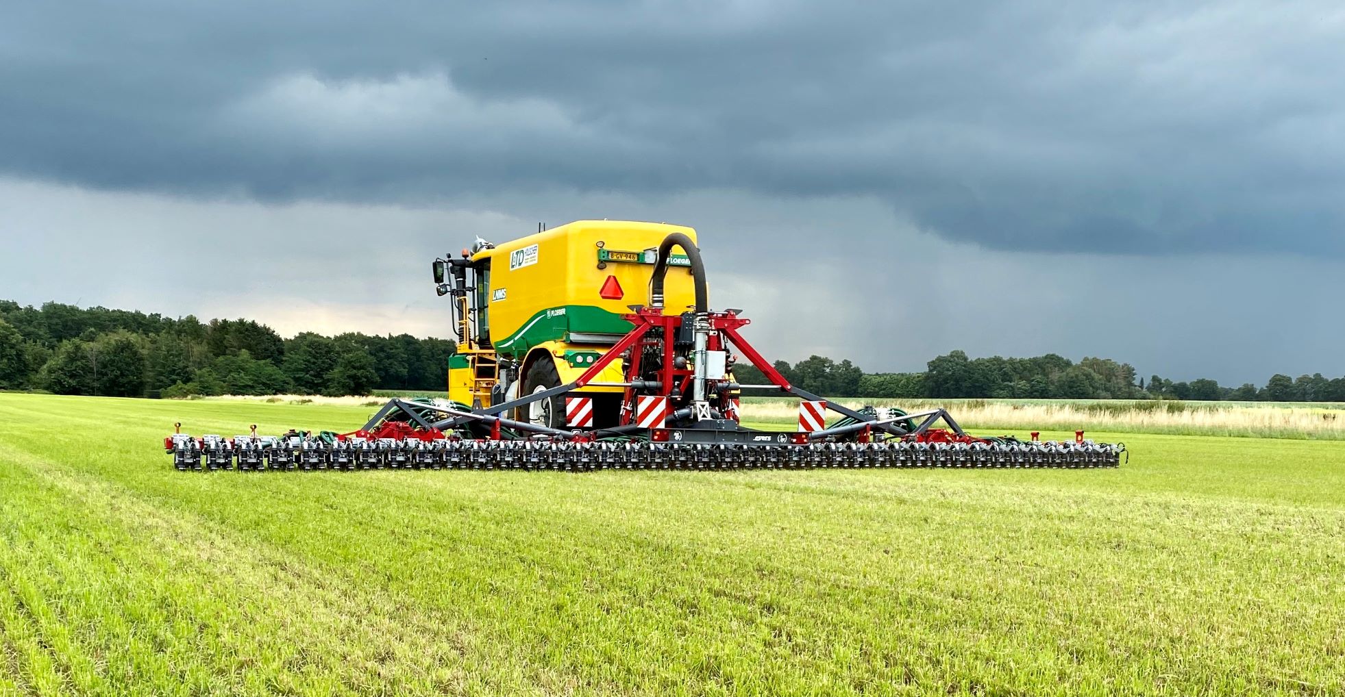 Evers Duodisc - combi bemester voor graan en gras. Combineert hoge uitbrengcapaciteit met grote werkbreedte (9-18 m)