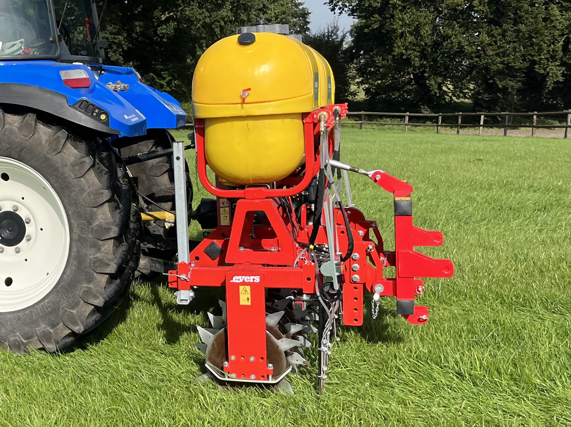 Injectiesysteem micro-organismen voor Graslandbeluchter en Graslandwoeler