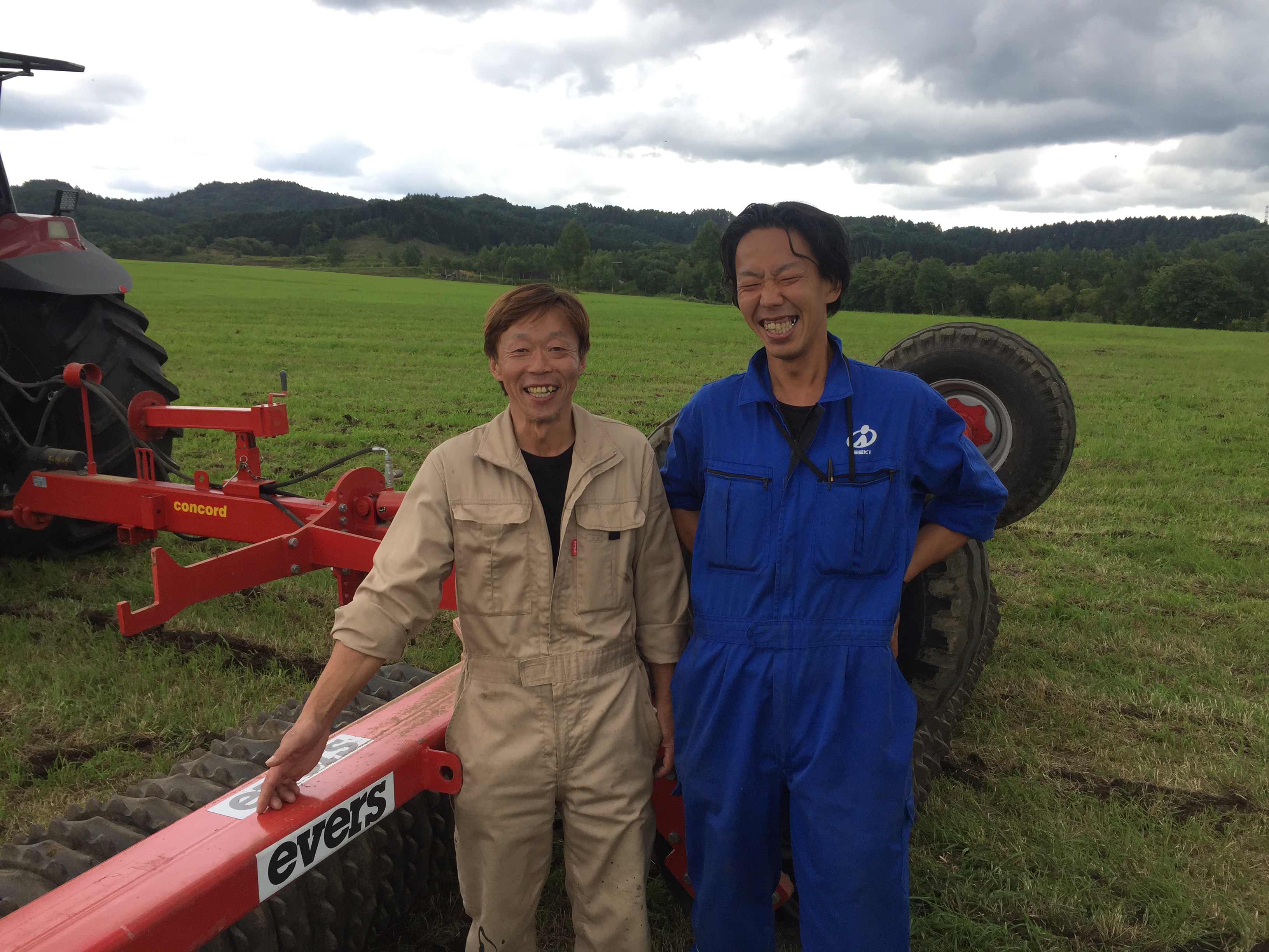 "De Evers Concord Roller CR-630 is een perfecte machine: lossere grond en minder verdichting in de bovenste bodemlaag"   Mr. Ohkushi, Yuni, Japan