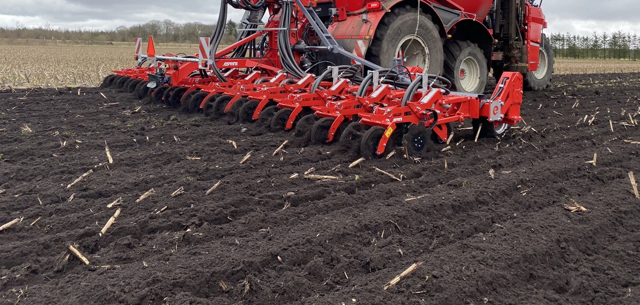 Evers Rheinlander Combi-rijenbemester met hydraulische steenbeveiliging